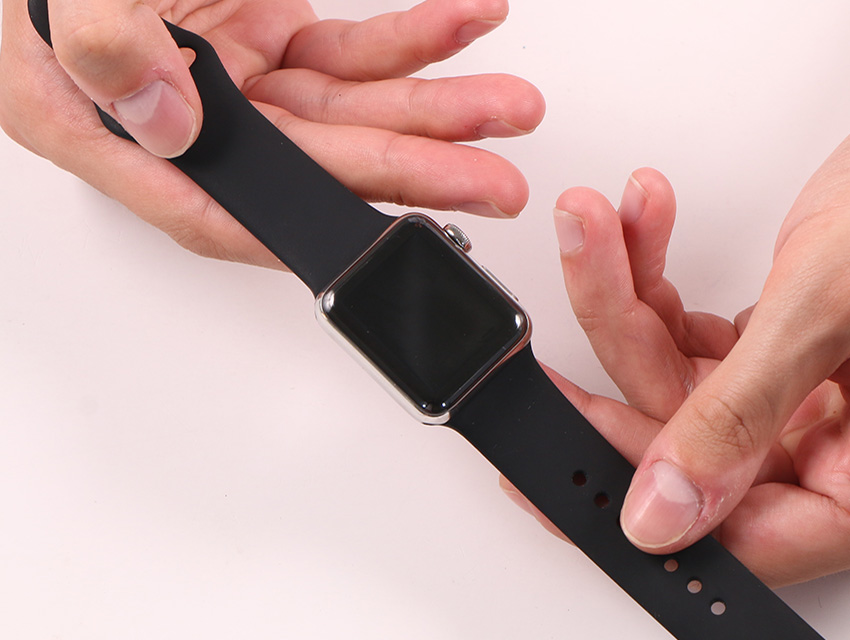 How to Remove an Apple Watch Band